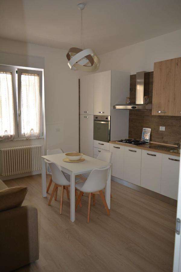 Dimora Mucci Apartment แตร์โมลิ ภายนอก รูปภาพ